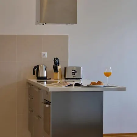 Apartment Furioso *